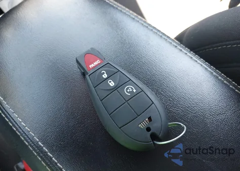 2016 Jeep Cherokee Latitude из США, поврежденный, VIN 1C4PJMCS3GW295456